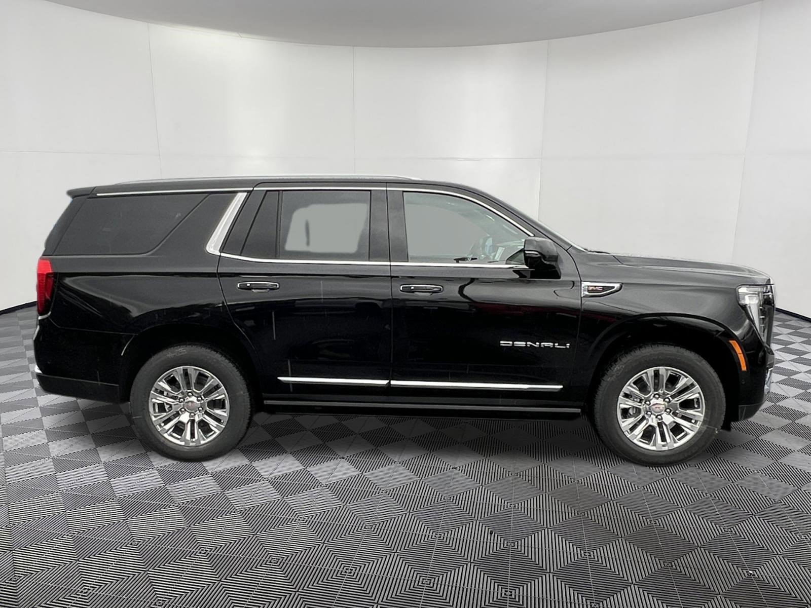 New 2026 GMC Yukon Denali w/ Sun & Power Step Package image 7