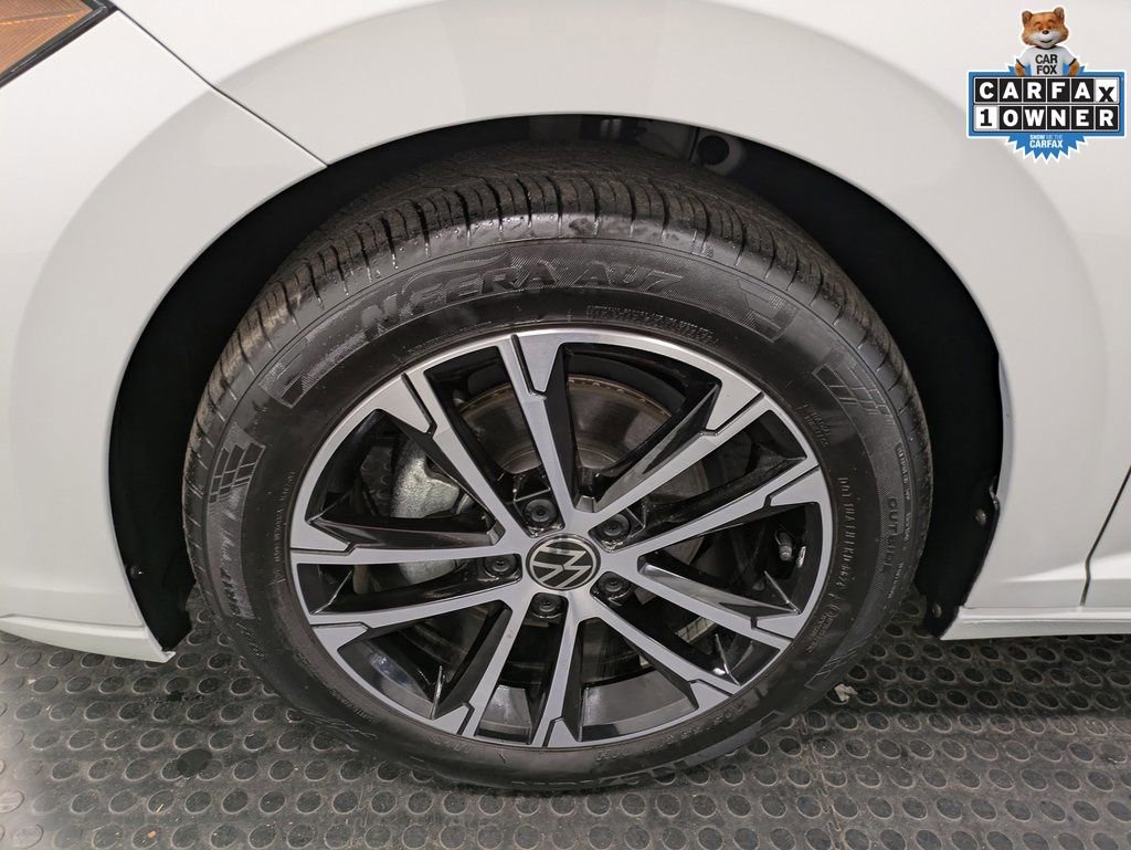 Used 2025 Volkswagen Jetta Sport image 8
