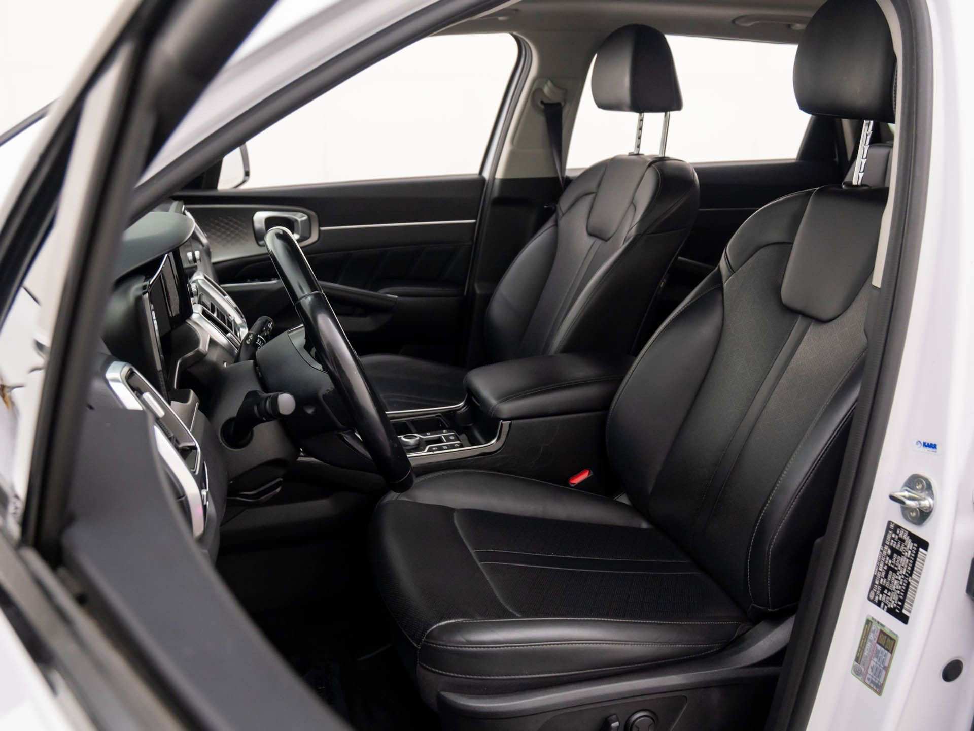 Used 2021 Kia Sorento SX image 11