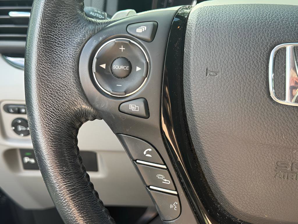 Used 2017 Honda Pilot Touring image 15
