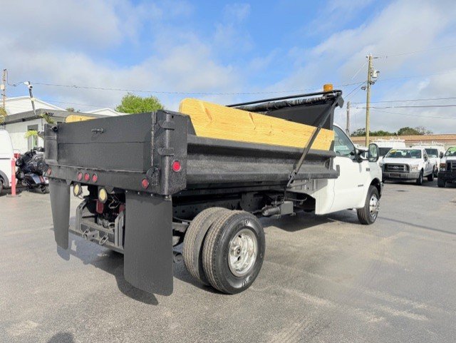 Used 2001 Ford F350 XL image 12