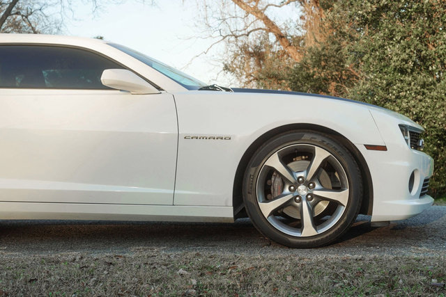 Used 2013 Chevrolet Camaro SS w/ RS Package image 11