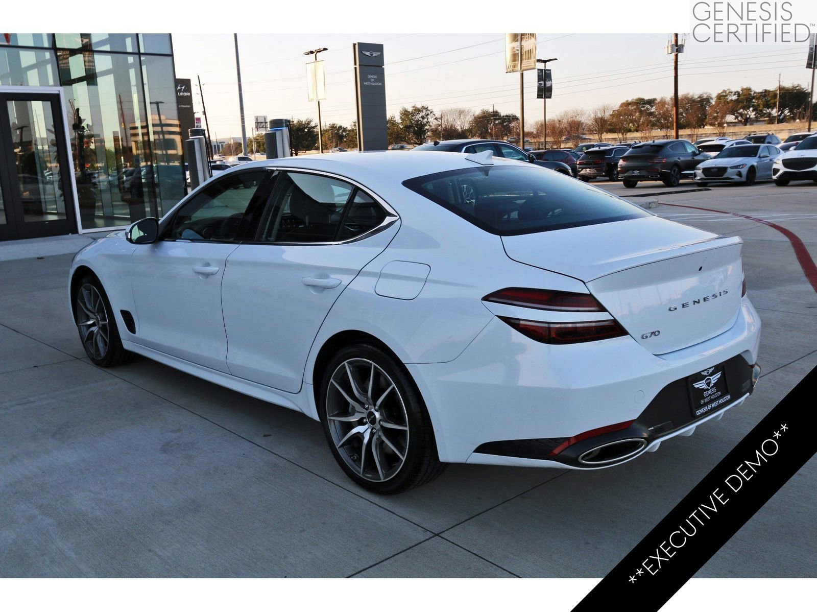 Used 2026 Genesis G70 2.5T image 6