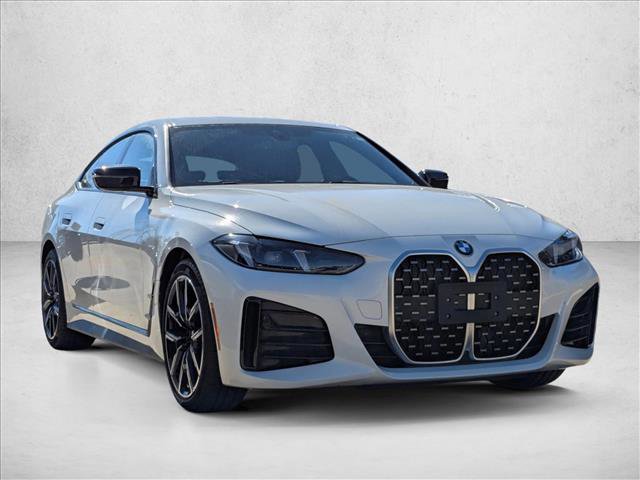 Used 2025 BMW 430i xDrive w/ M Sport Package image 3