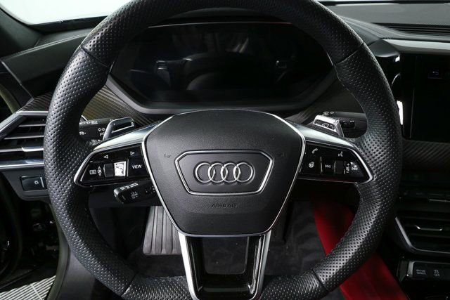 Used 2023 Audi e-tron GT Prestige image 8