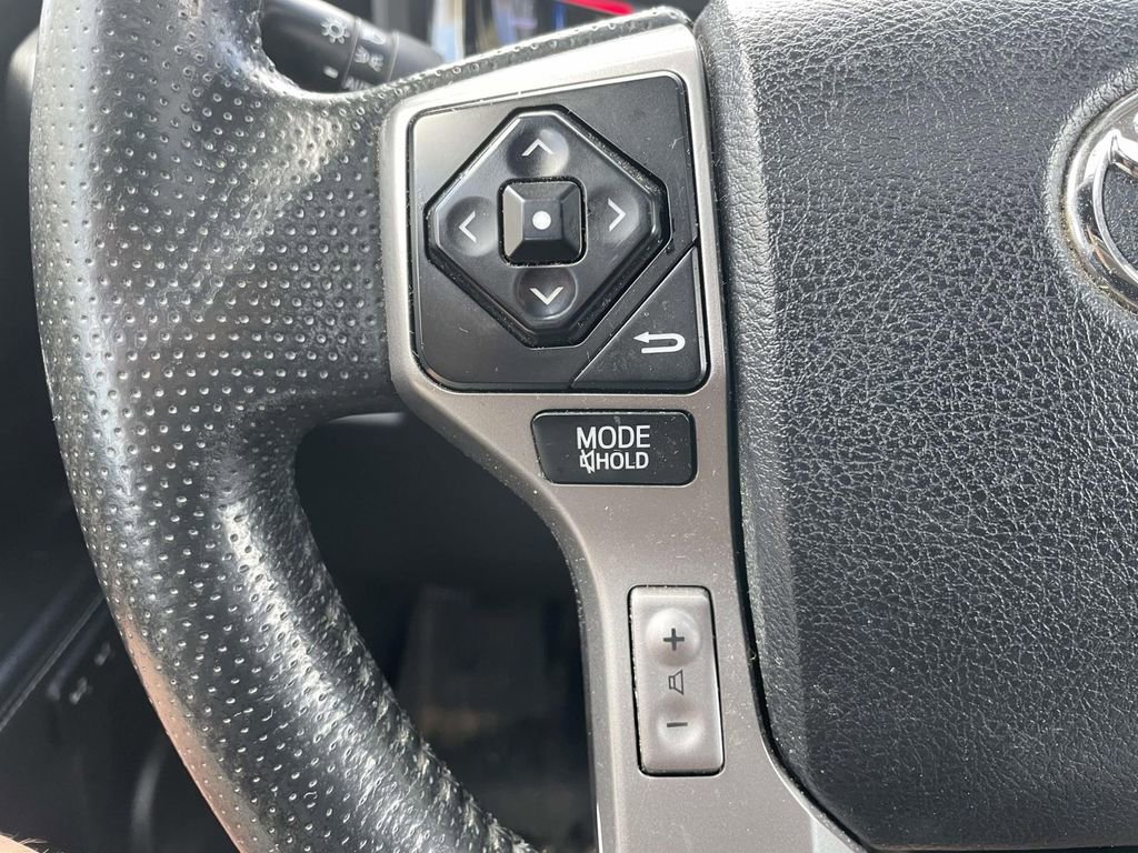 Used 2018 Toyota 4Runner Limited image 32