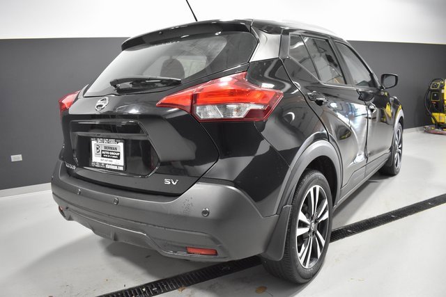 Used 2020 Nissan Kicks SV image 8