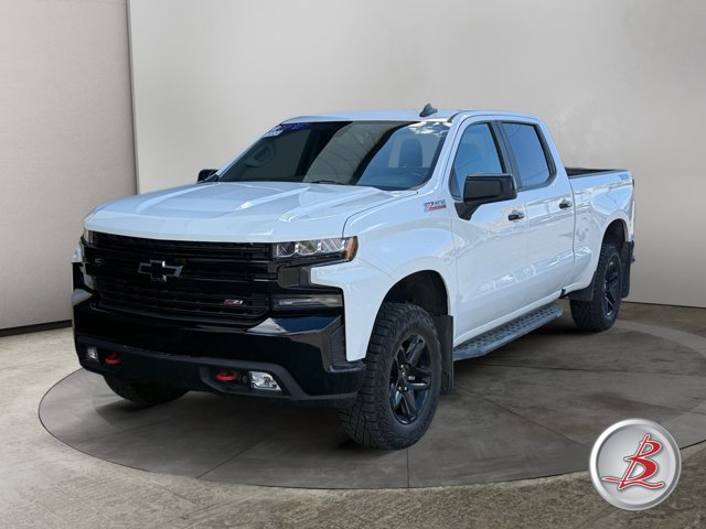 Used 2020 Chevrolet Silverado 1500 LT Trail Boss w/ Convenience Package AWD/4WD image 3