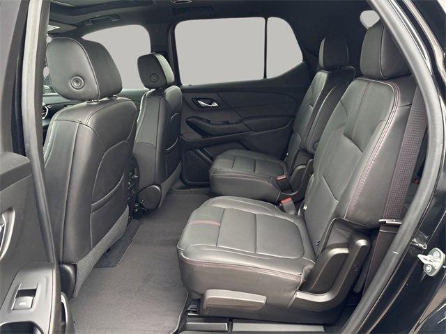 Used 2024 Chevrolet Traverse RS image 21