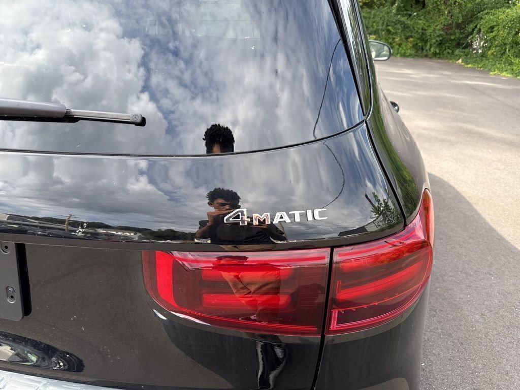 New 2026 Mercedes-Benz GLB 250 4MATIC image 12