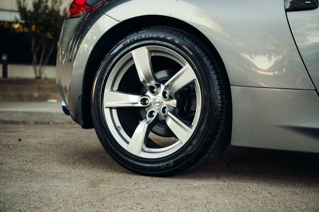 Used 2009 Nissan 370Z Coupe image 47