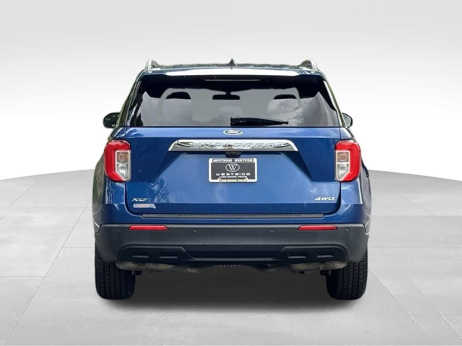 Used 2022 Ford Explorer XLT AWD/4WD image 6