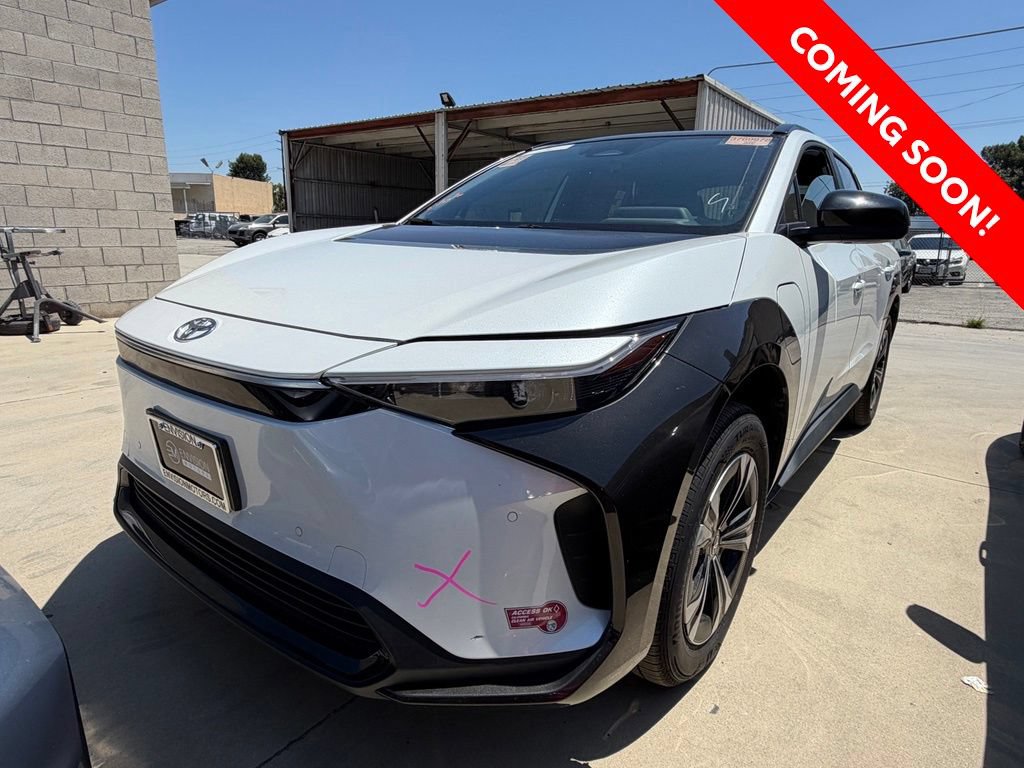 Used 2024 Toyota bZ4X FWD image 2