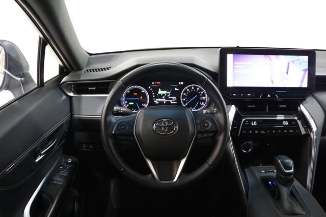 Used 2023 Toyota Venza Nightshade AWD/4WD image 13