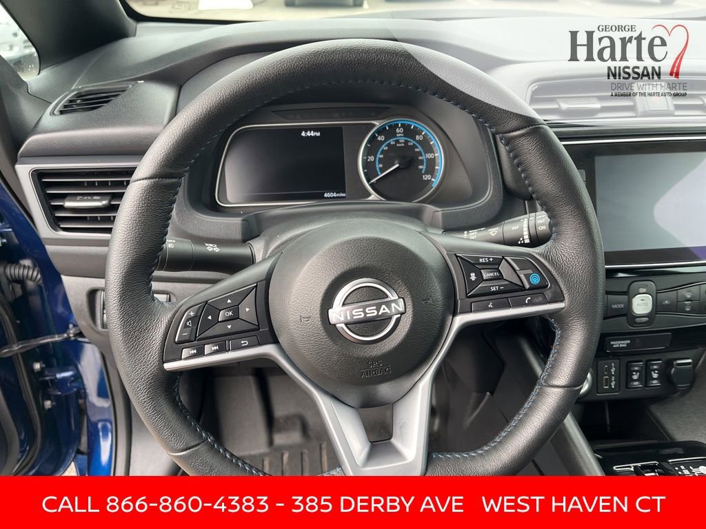 Certified 2025 Nissan Leaf SV Plus FWD image 32