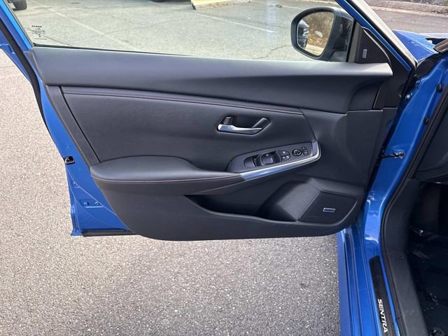 Used 2024 Nissan Sentra SR w/ SR Premium Package image 13