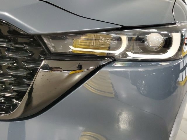 Used 2023 MAZDA CX-5 Carbon Edition image 29