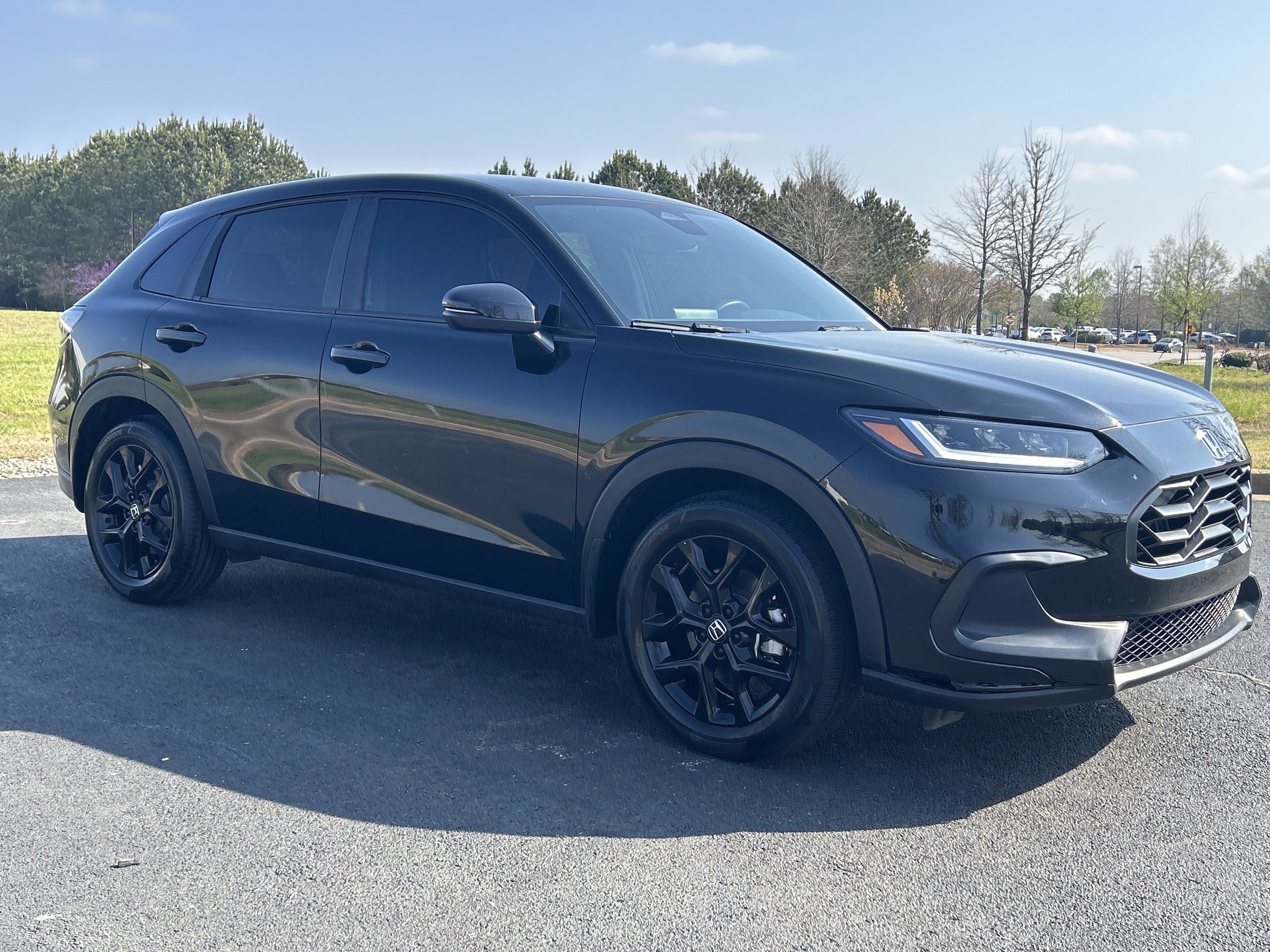 Certified 2025 Honda HR-V Sport image 2