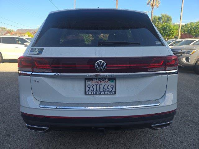 Certified 2024 Volkswagen Atlas SE FWD image 6