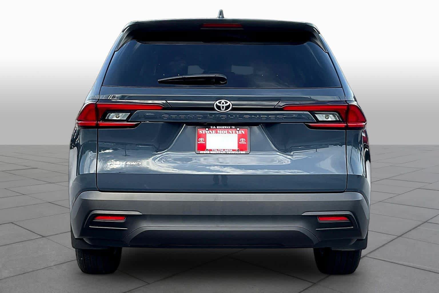 Used 2025 Toyota Grand Highlander AWD Hybrid image 5
