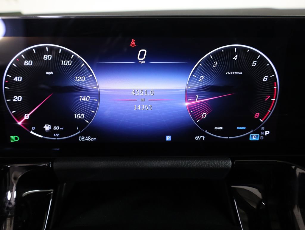 Used 2025 Mercedes-Benz GLA 250 4MATIC image 15