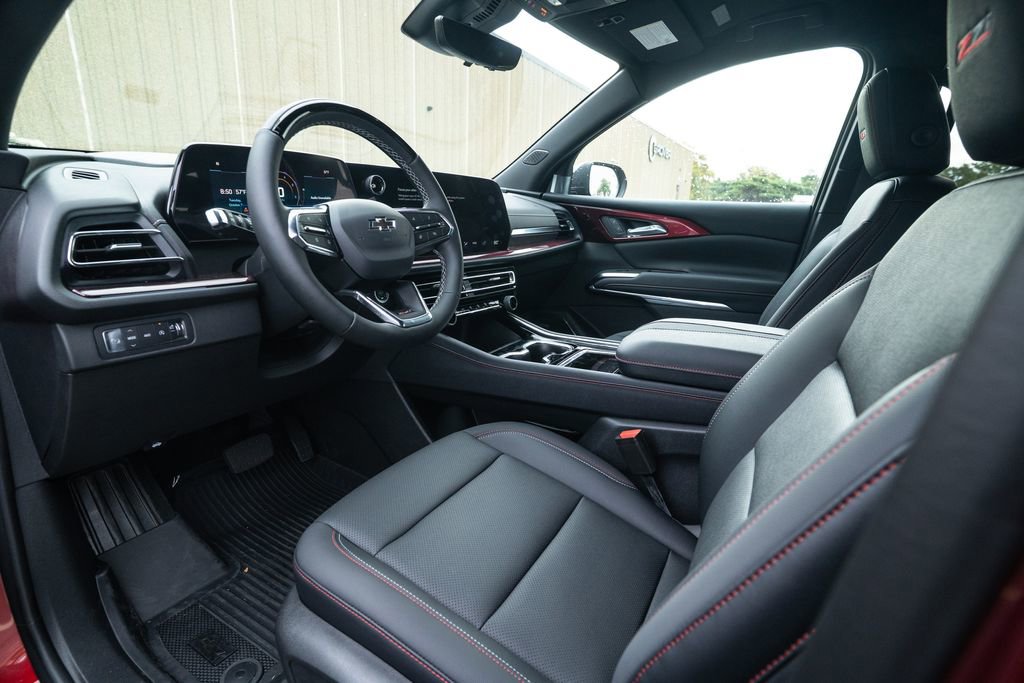 New 2025 Chevrolet Traverse Z71 w/ Enhanced Driving Package image 14