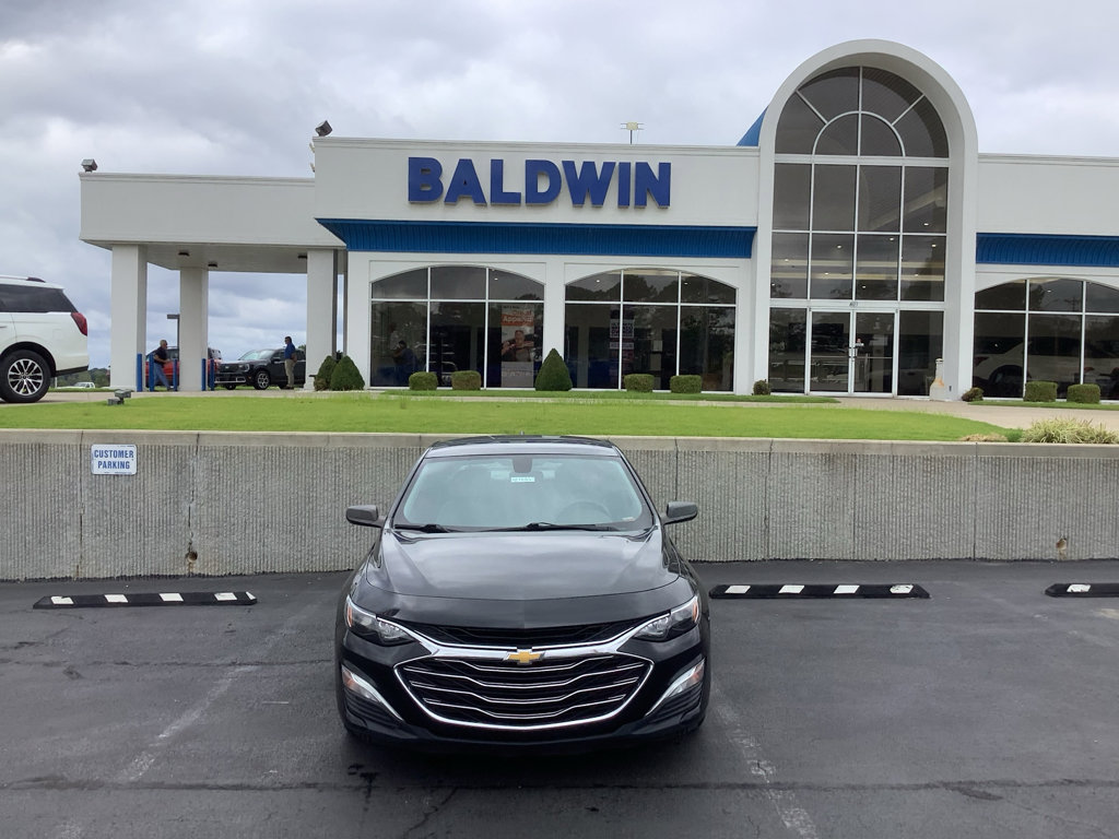 Used 2020 Chevrolet Malibu LS image 2