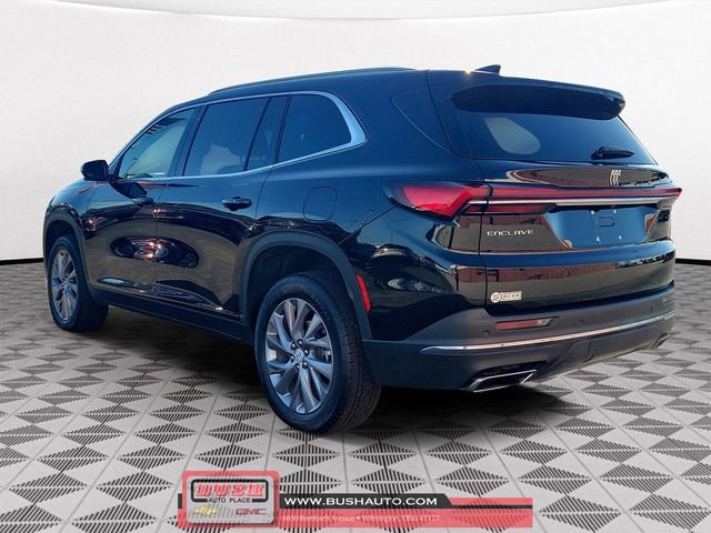 Used 2025 Buick Enclave Preferred image 3