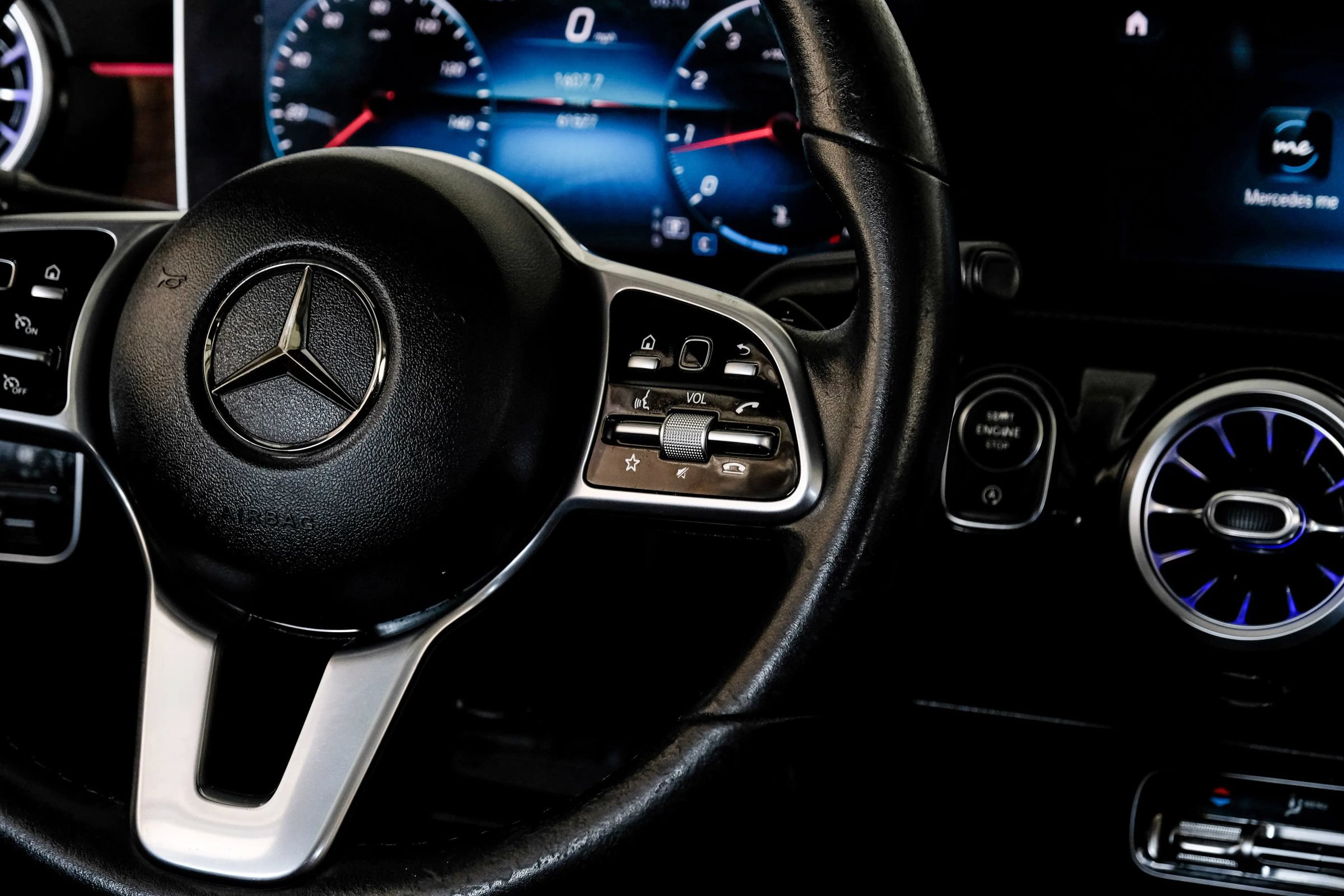Used 2020 Mercedes-Benz CLA 250 image 17