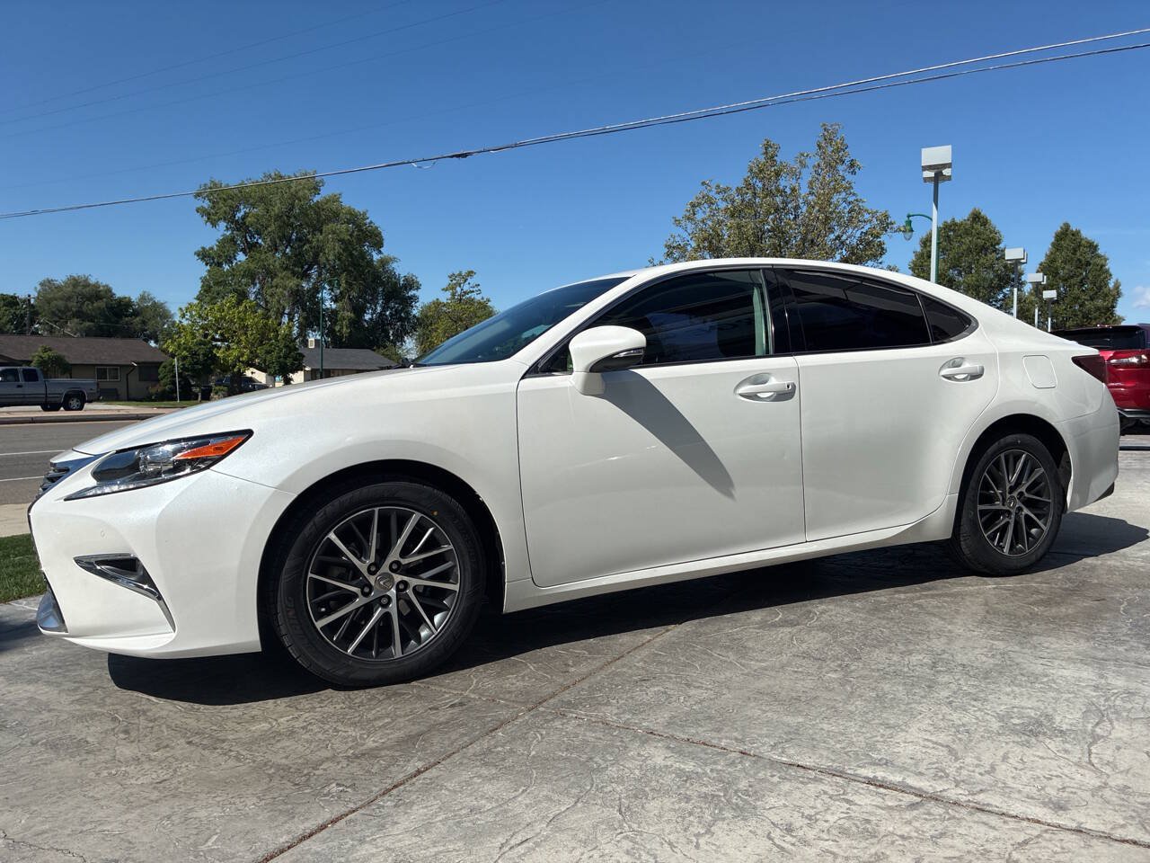 Used 2017 Lexus ES 350 FWD image 4