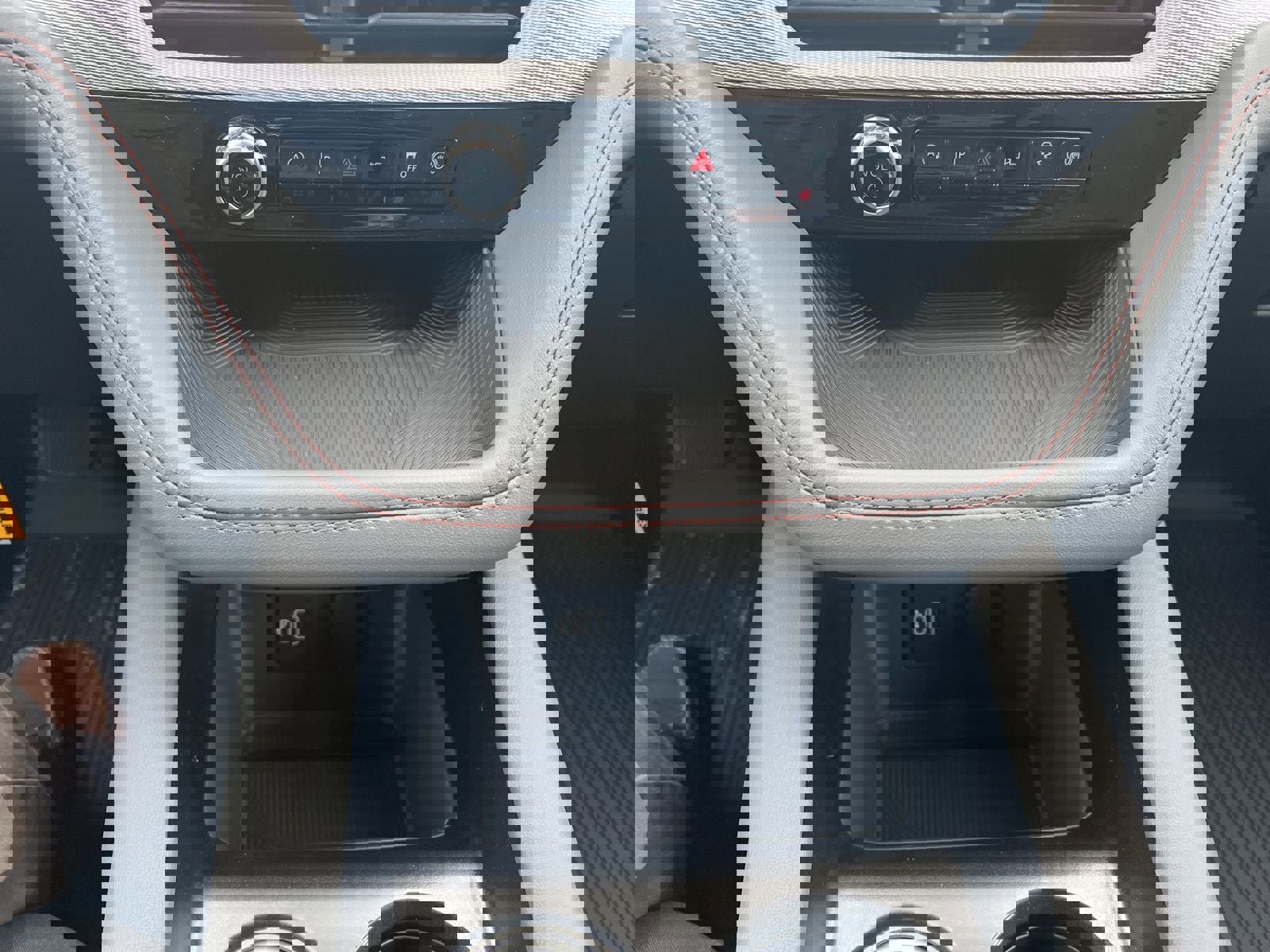 New 2026 Ford Explorer Active image 26