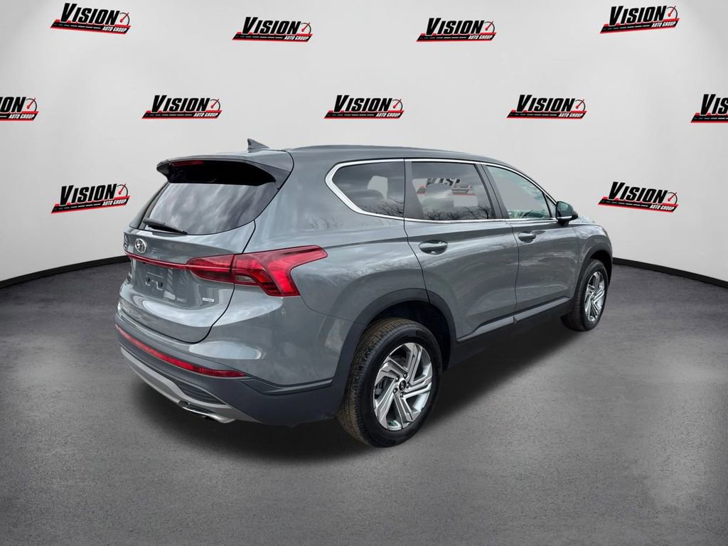 Certified 2022 Hyundai Santa Fe SE image 5