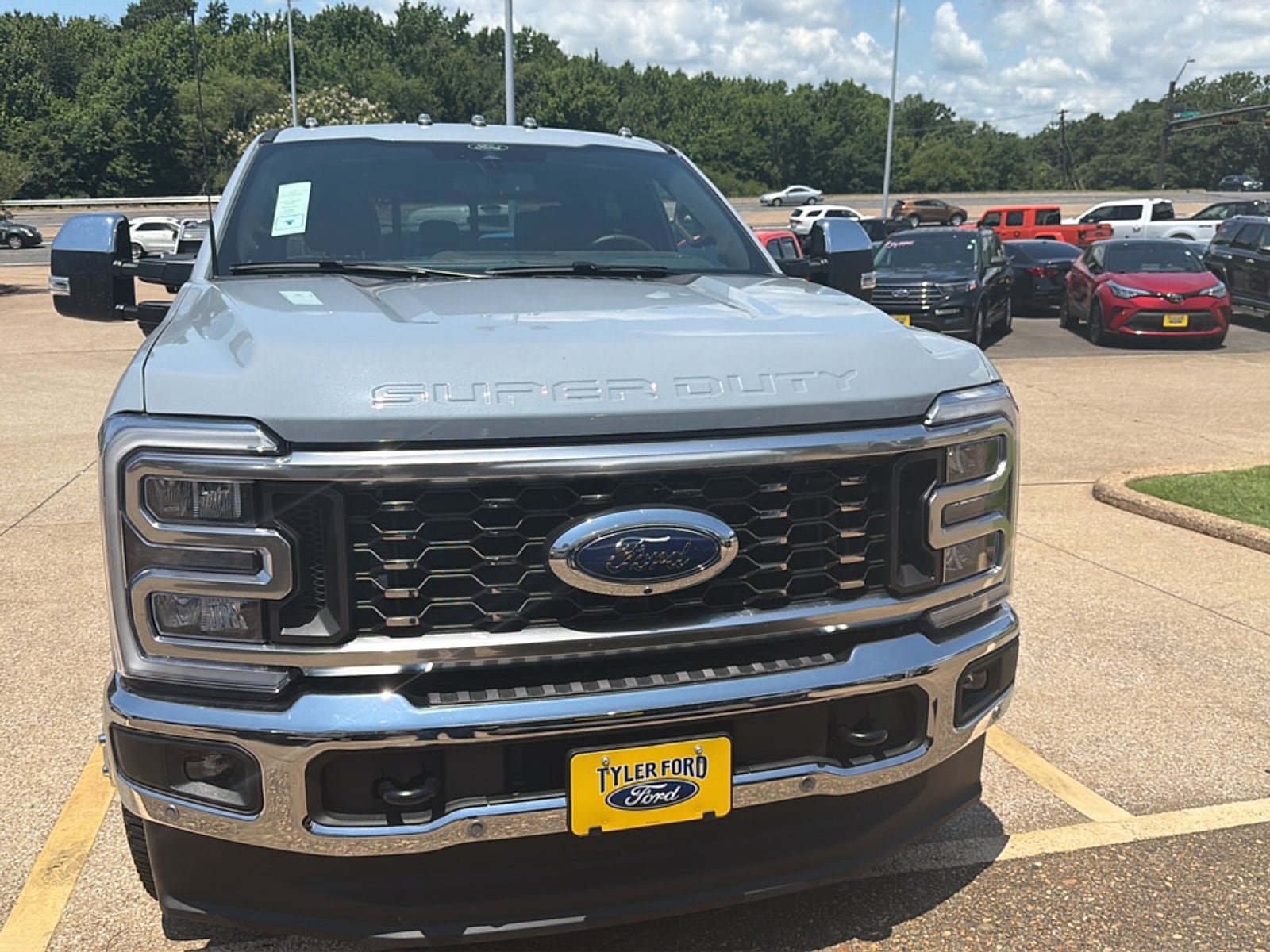 New 2026 Ford F350 King Ranch w/ Chrome Package AWD/4WD image 2