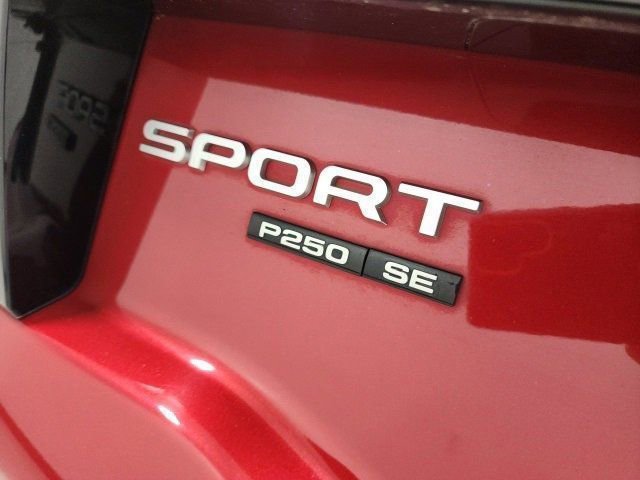 Used 2020 Land Rover Discovery Sport SE image 13