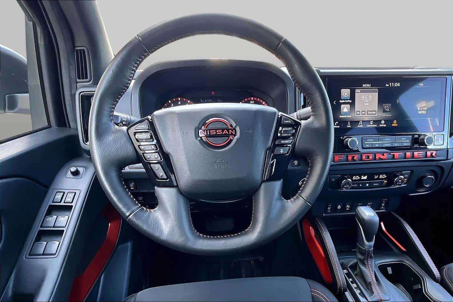 Used 2026 Nissan Frontier PRO-4X AWD/4WD image 6