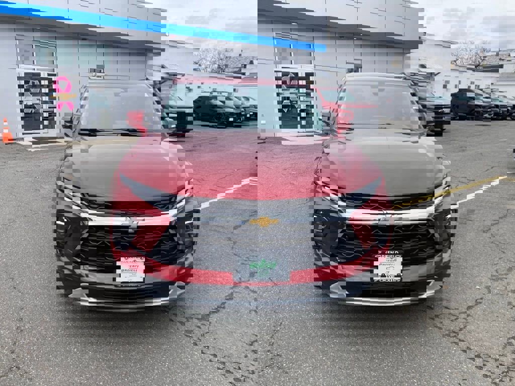 New 2025 Chevrolet Blazer LT image 2