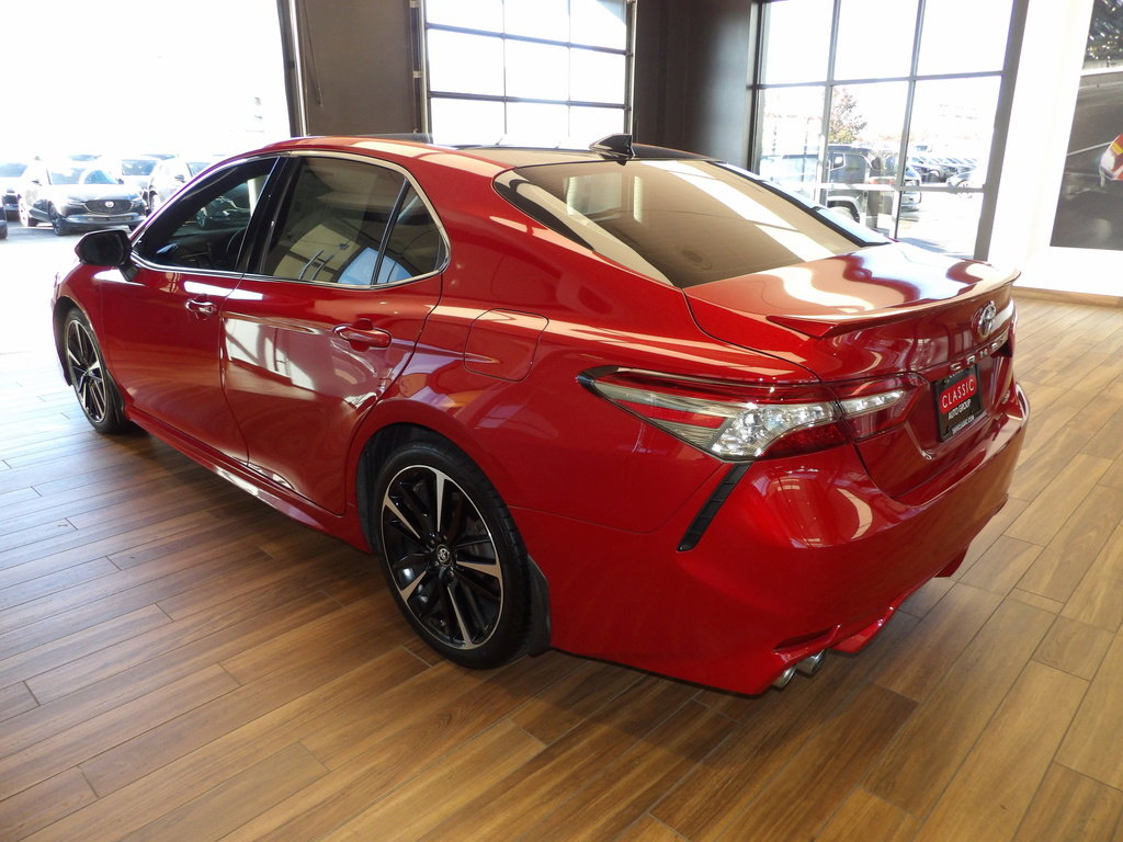 Used 2019 Toyota Camry XSE image 8