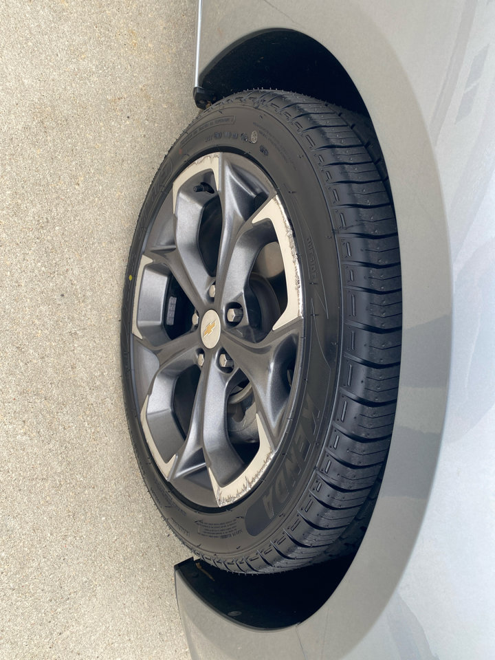 Used 2023 Chevrolet Malibu LT image 4