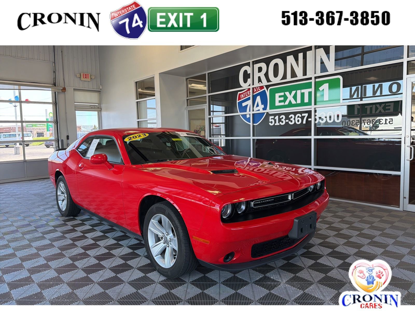 Used 2023 Dodge Challenger SXT RWD image 1