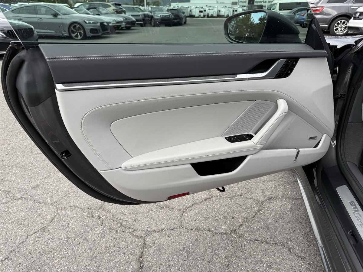 Used 2021 Porsche 911 AWD/4WD image 10