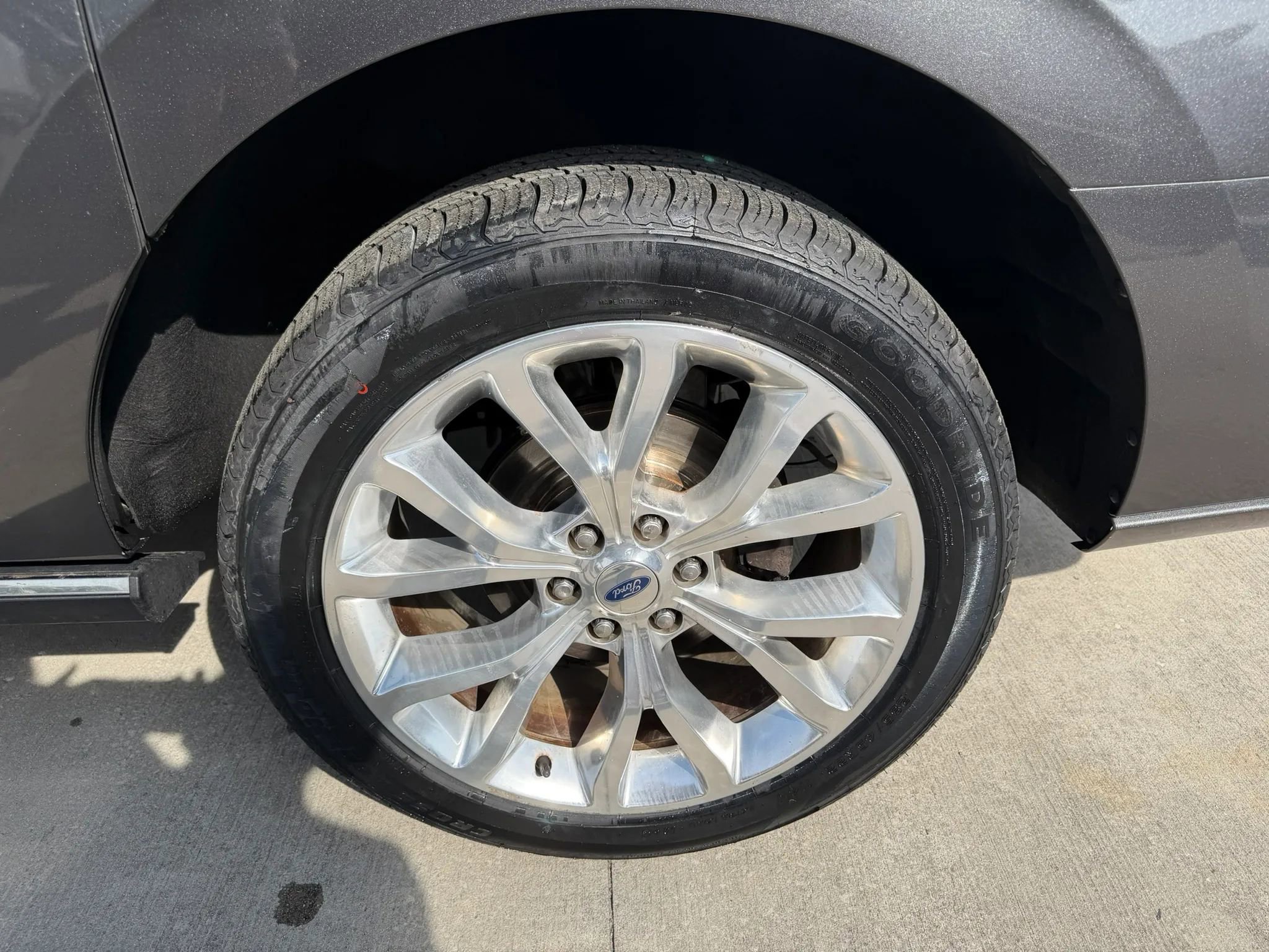 Used 2018 Ford Expedition Max Platinum image 46