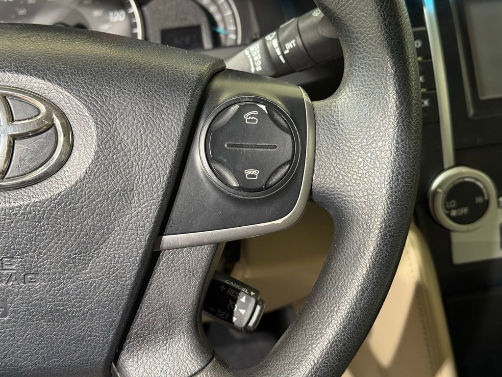 Used 2012 Toyota Camry LE image 22