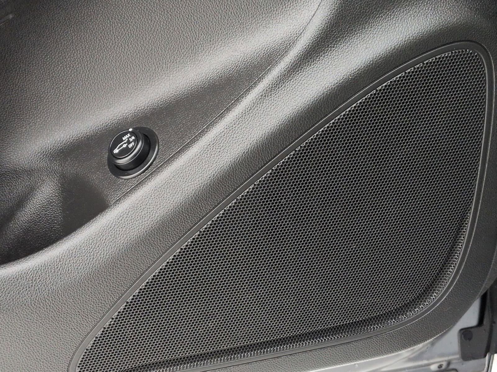 Used 2019 Buick Envision Essence image 34