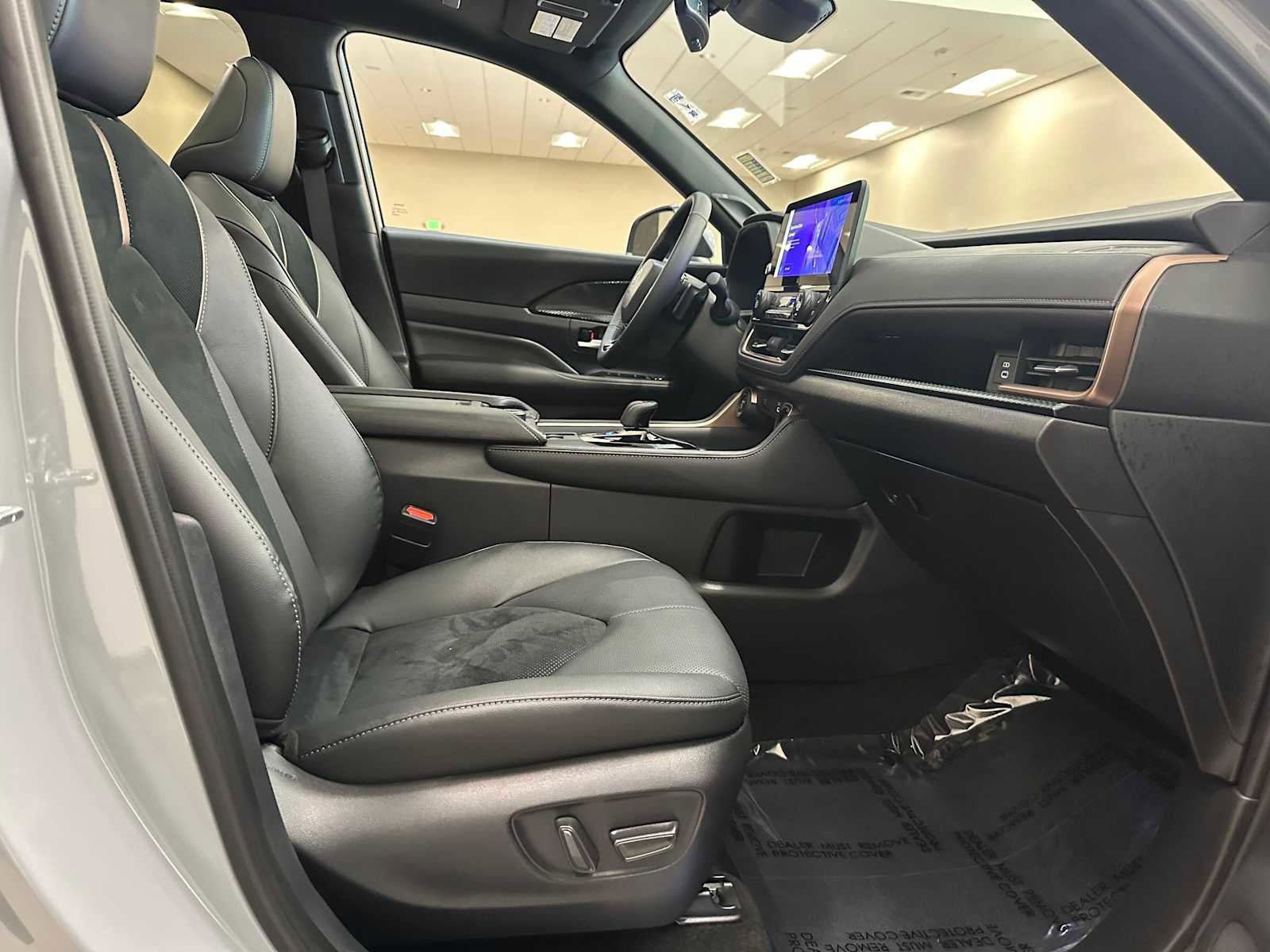 Certified 2026 Toyota Grand Highlander AWD Hybrid image 28