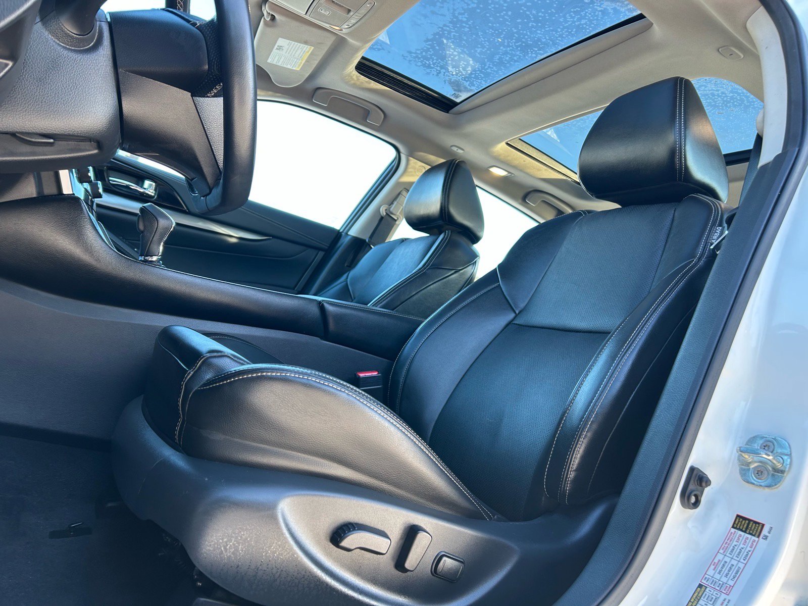 Used 2023 Nissan Maxima SL image 11