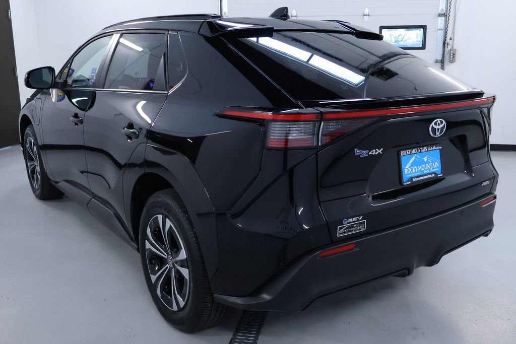 Used 2024 Toyota bZ4X XLE image 5