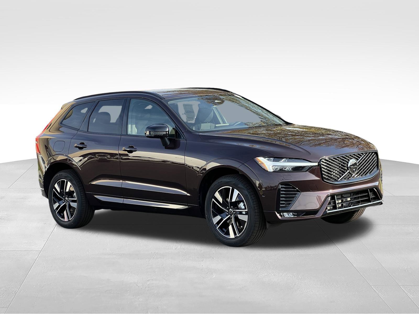New 2026 Volvo XC60 B5 Plus w/ Protection Package Premier AWD/4WD image 8