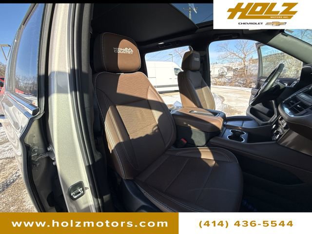 Certified 2023 Chevrolet Suburban High Country w/ Premium Package image 28