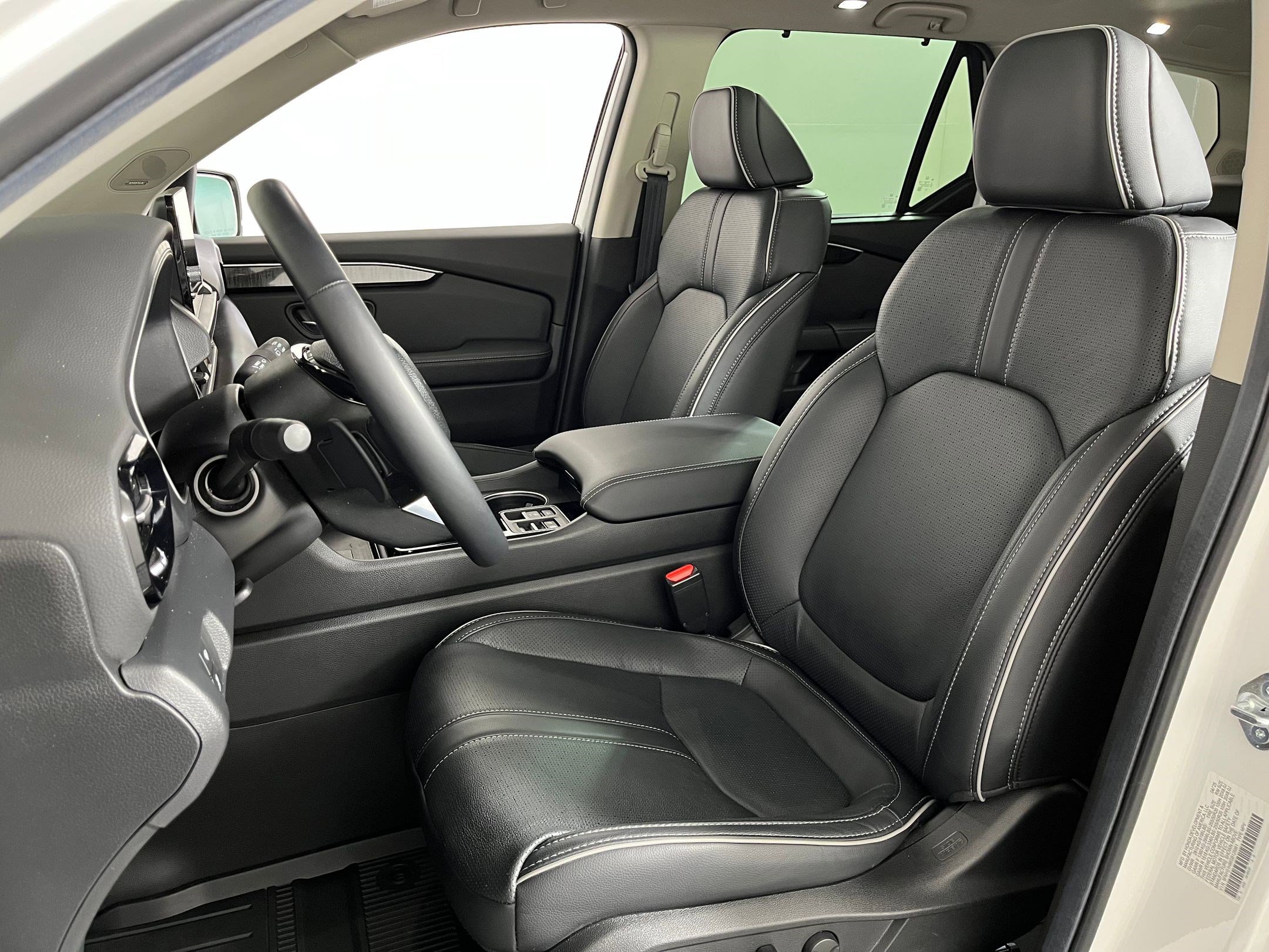 Certified 2025 Honda Pilot Elite image 4