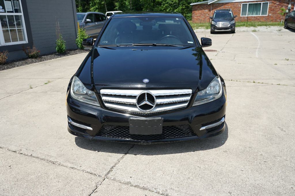 Used 2012 Mercedes-Benz C 300 4MATIC Sedan image 2